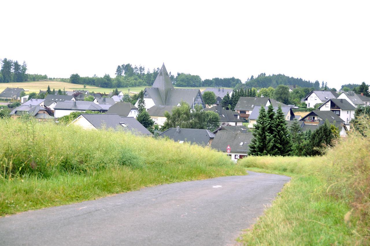 Hotel Eifelperle Laubach  Buitenkant foto